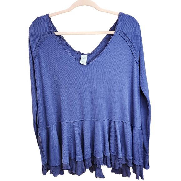 We the free Navy Long Sleeve Ruffled Oversize Top Scoop V Neck Size S - Picture 2 of 6